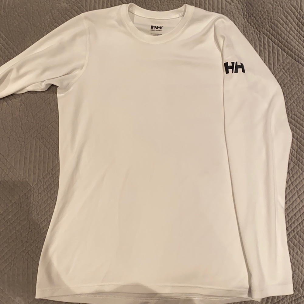 White active wear long sleeve top